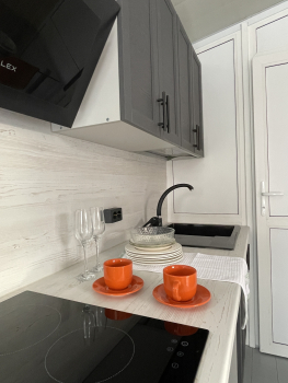 Домик с террасой 1 большая кровать — фото 5