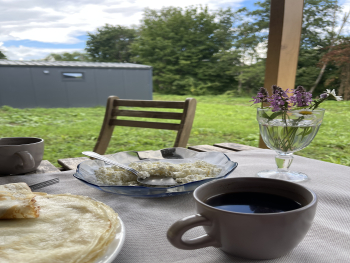 Домик с террасой 1 большая кровать — фото 11