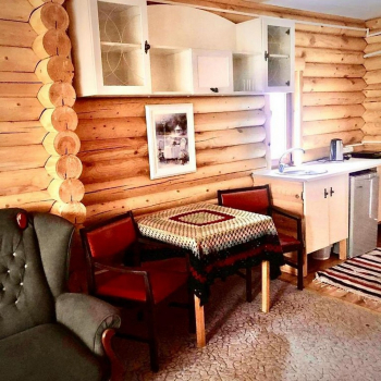 Апартаменты с балконом и кухней — фото 3