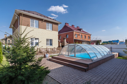 Речной клуб Коттедж Малиновый с тёплым бассейном и баней — фото