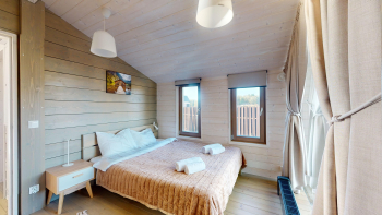 Дубль-дом с панорамной сауной и купелью — фото 9