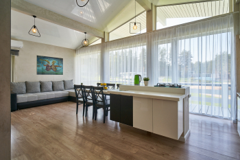 Вилла с террасой и видом на озеро — фото 8