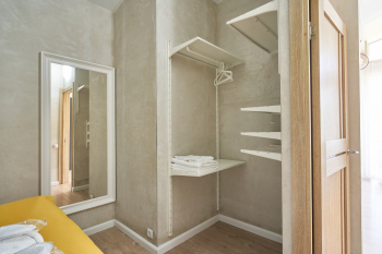 Вилла с террасой и видом на озеро — фото 11