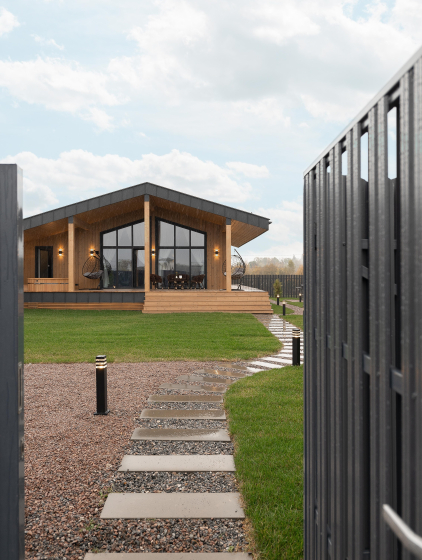 Дом "РЯБИНА"