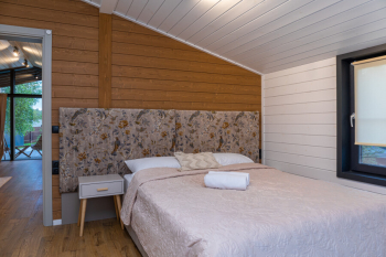 "Фамильный" Village | с сауной и купелью — фото 1