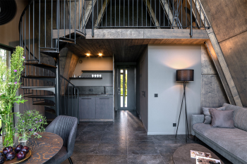 Дом №10. Чёрный. Первая линия — фото 3