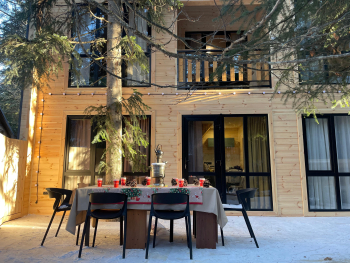 Двухэтажный коттедж — фото 1