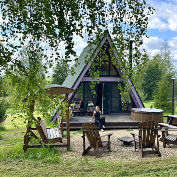 Участок с домиком "Баклажан" с камином и купелью на террасе купелью — фото 1