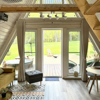 Участок с домиком "Репа"  с купелью на террасе — фото 23