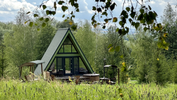 Участок с домиком "Огурец" с купелью на террасе — фото 1