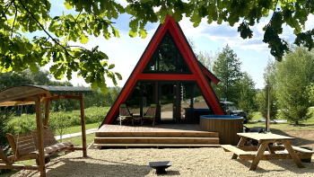 Дом "Помидор" с купелью на террасе и камином — фото 2