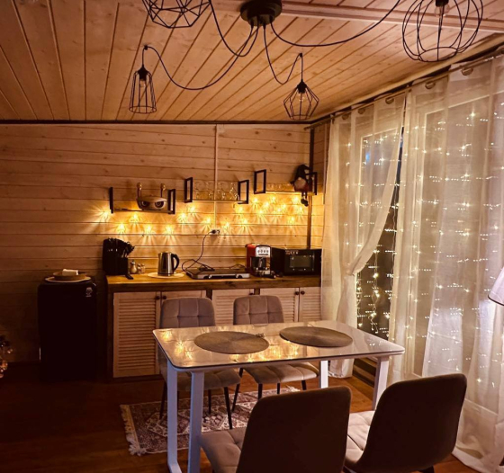 Коттедж с камином и баней 