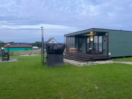 Коттедж с камином и баней  — фото