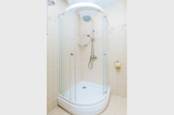 Двухместный номер с раздельными кроватями и дополнительным местом — фото 2