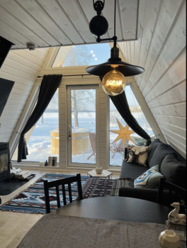 Домик на первой линии озера  — фото 1