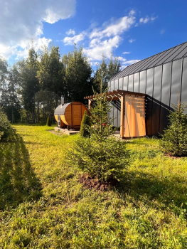 Бордовый дом — фото 9