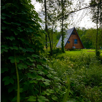 Треугольный коттедж — фото 1