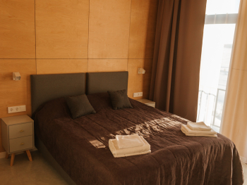 Коттедж с 3 спальнями №7 с джакузи — фото 2