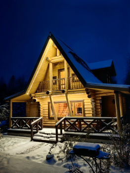 Деревянный дом на 9 гостей — фото 1