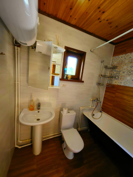 Деревянный дом на 9 гостей — фото 17