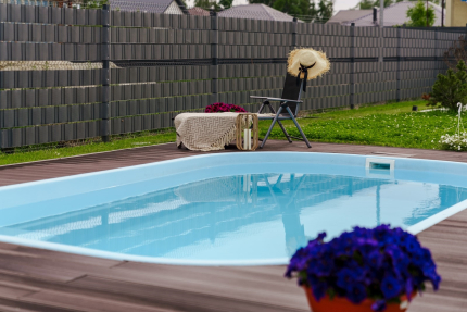 Дом у моря с баней и бассейном — фото