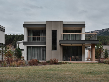 Коттедж 2 этажа, 3 спальни, первая береговая линия — фото 1