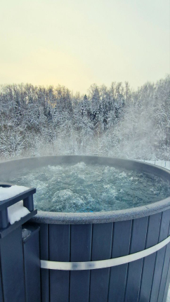 Дом Бархат с горячей купелью — фото