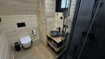 Чум средний на высоких сваях — фото 14