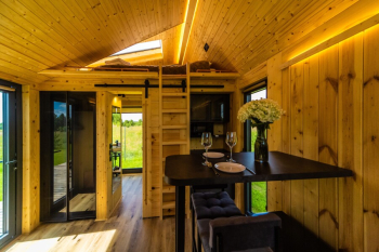 Фридом Барн с кроватью и купелью — фото 2