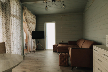 Домик у елей — фото 2