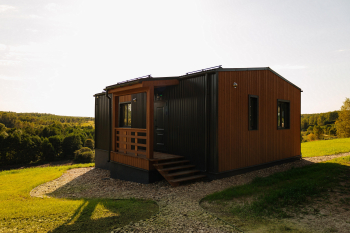 Домик у елей — фото 1