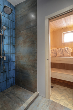 Панорамный домик с сауной — фото 15