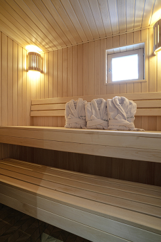 Панорамный домик с сауной — фото 18