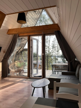 Треугольный дом для 2-4 чел Комфорт+ — фото 1