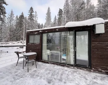 Дом на 2 персоны с панорамным окном — фото 1