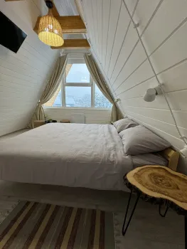 Треугольный дом для 2-10 персон — фото 11