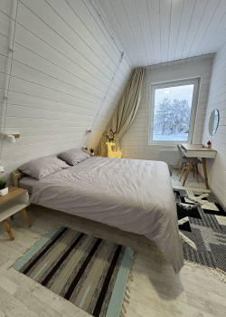 Треугольный дом для 2-10 персон — фото 8