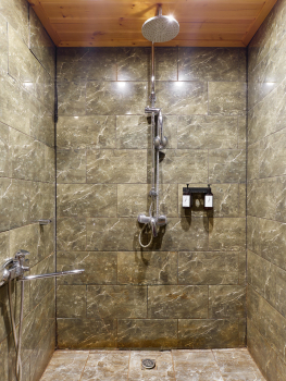 Дом баня у озера — фото 17