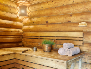 Дом баня у озера — фото 15