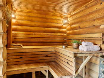 Дом баня у озера — фото 14