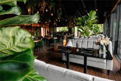 Ресторан на территории — фото 1