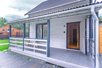 Двухэтажный коттедж — фото 1