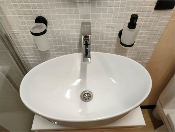 Четырёхместный Барнхаус с видом на озеро — фото 5