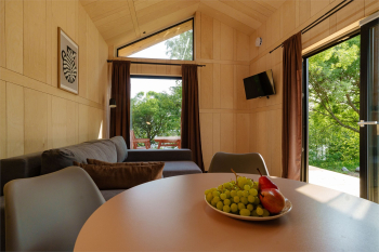 Четырёхместный Барнхаус на берегу озера — фото 9