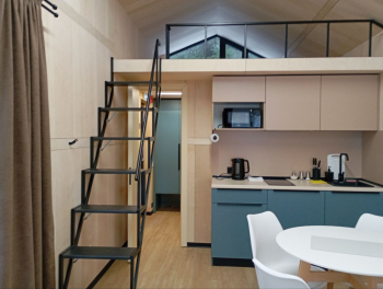 Четырёхместный Барнхаус с видом на озеро — фото 8