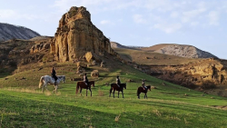 Конные прогулки — фото 1