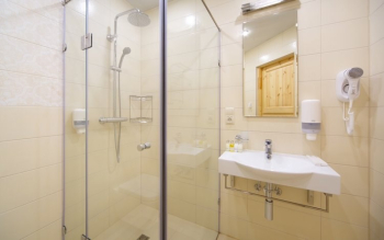 Вилла 5 СПАЛЬНЫХ КОМНАТ с сауной и видом на море, с большой террасой 93  кв.м. — фото 4