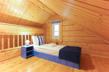 Большой семейный коттедж с сауной и детской мансардой 70 кв.м. — фото 10