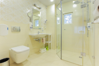 Уютный одноэтажный коттедж 1 спальная комната 58 кв.м. — фото 7