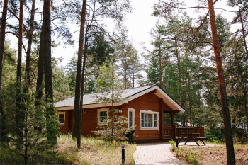 Уютный одноэтажный коттедж 1 спальная комната 58 кв.м. — фото 2